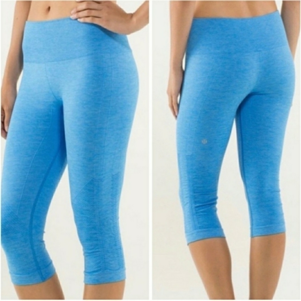 🔥LULULEMON In the Flow Crop II Compression Heathered Cornflower